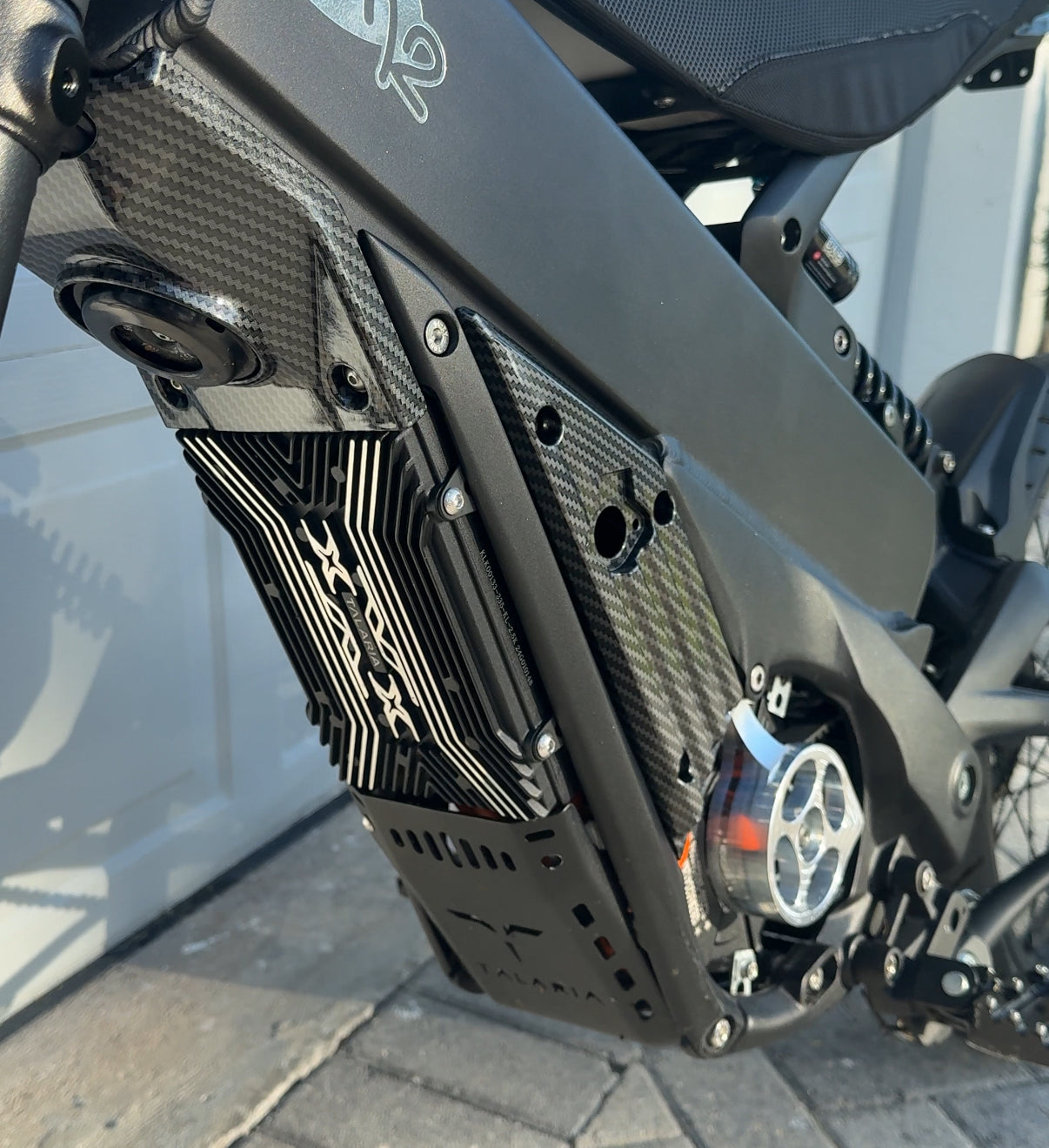 (PREORDER) XXX Metal motor cover V1