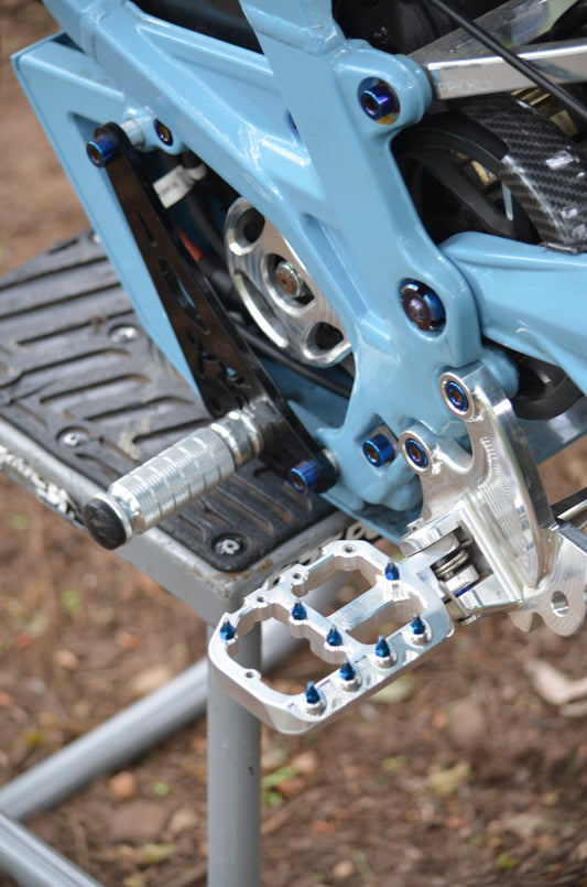 Surron LBX Shiftlock and Bracket