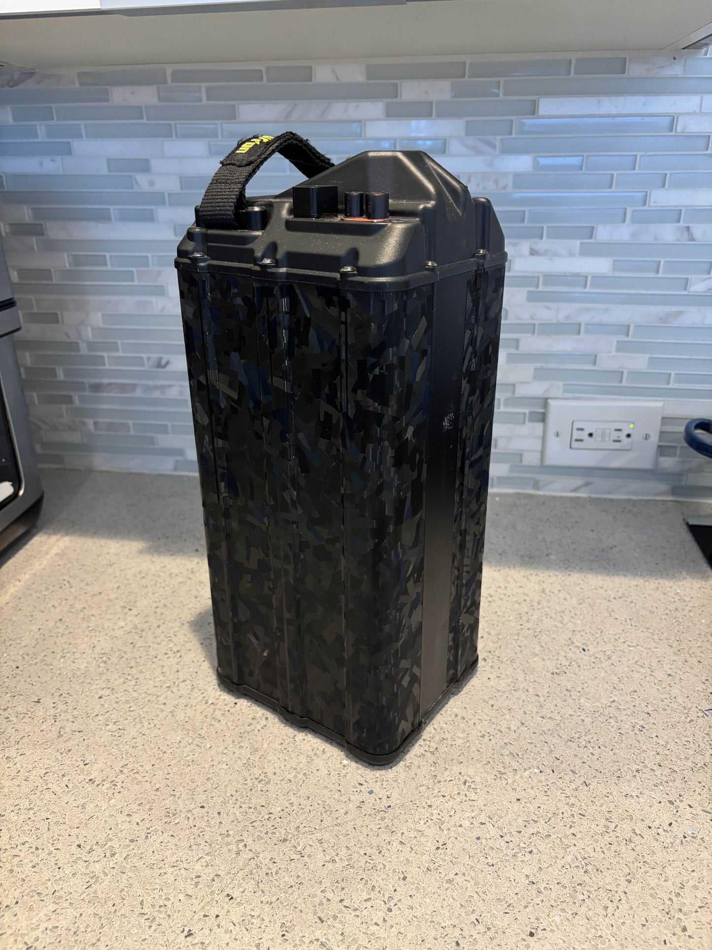 E-Bike "Forged Carbon" Black Wrap