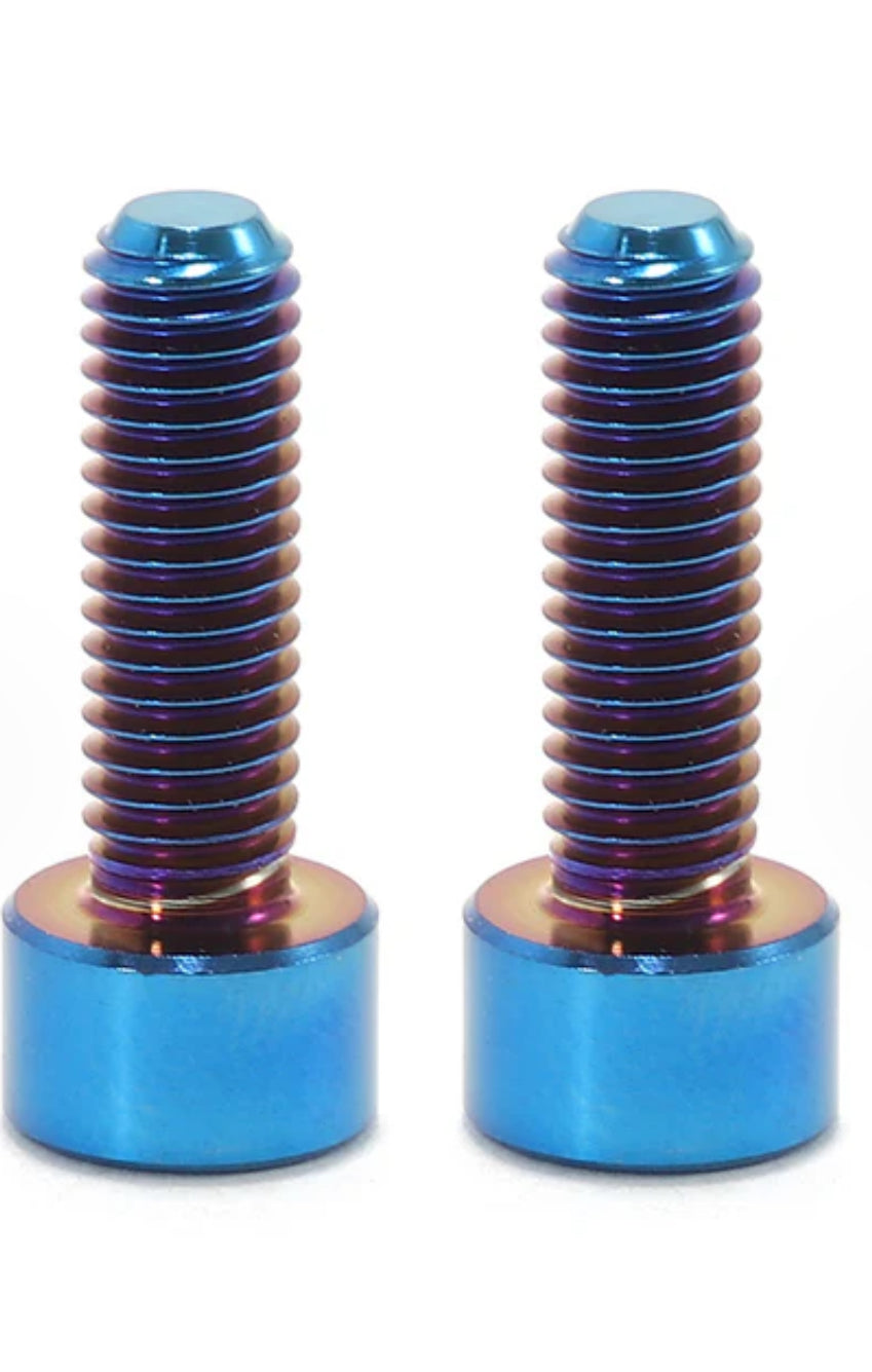 E-moto throttle bolts