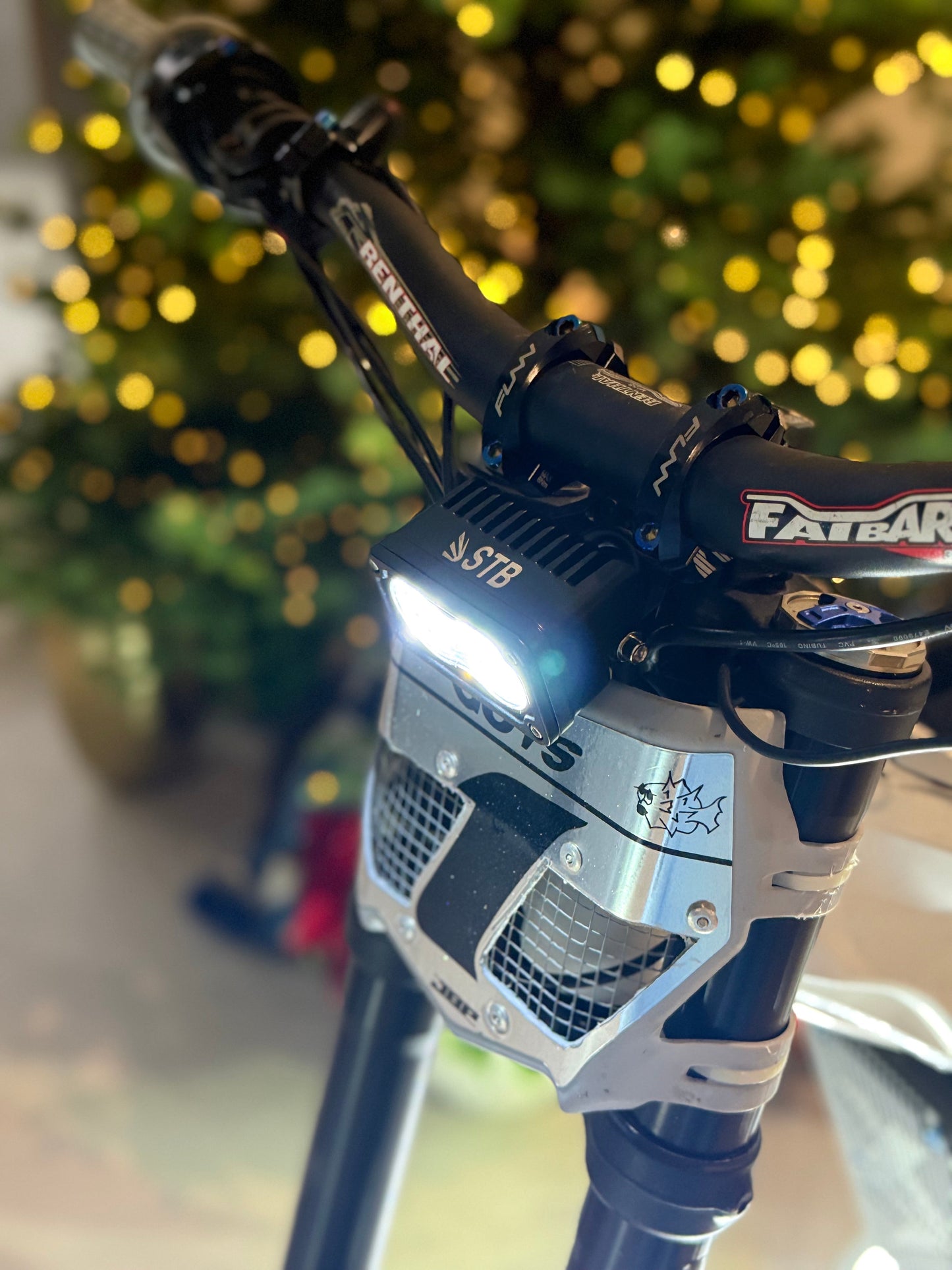 (PREORDER) Plug n Play Metal "Baja" Style Headlight