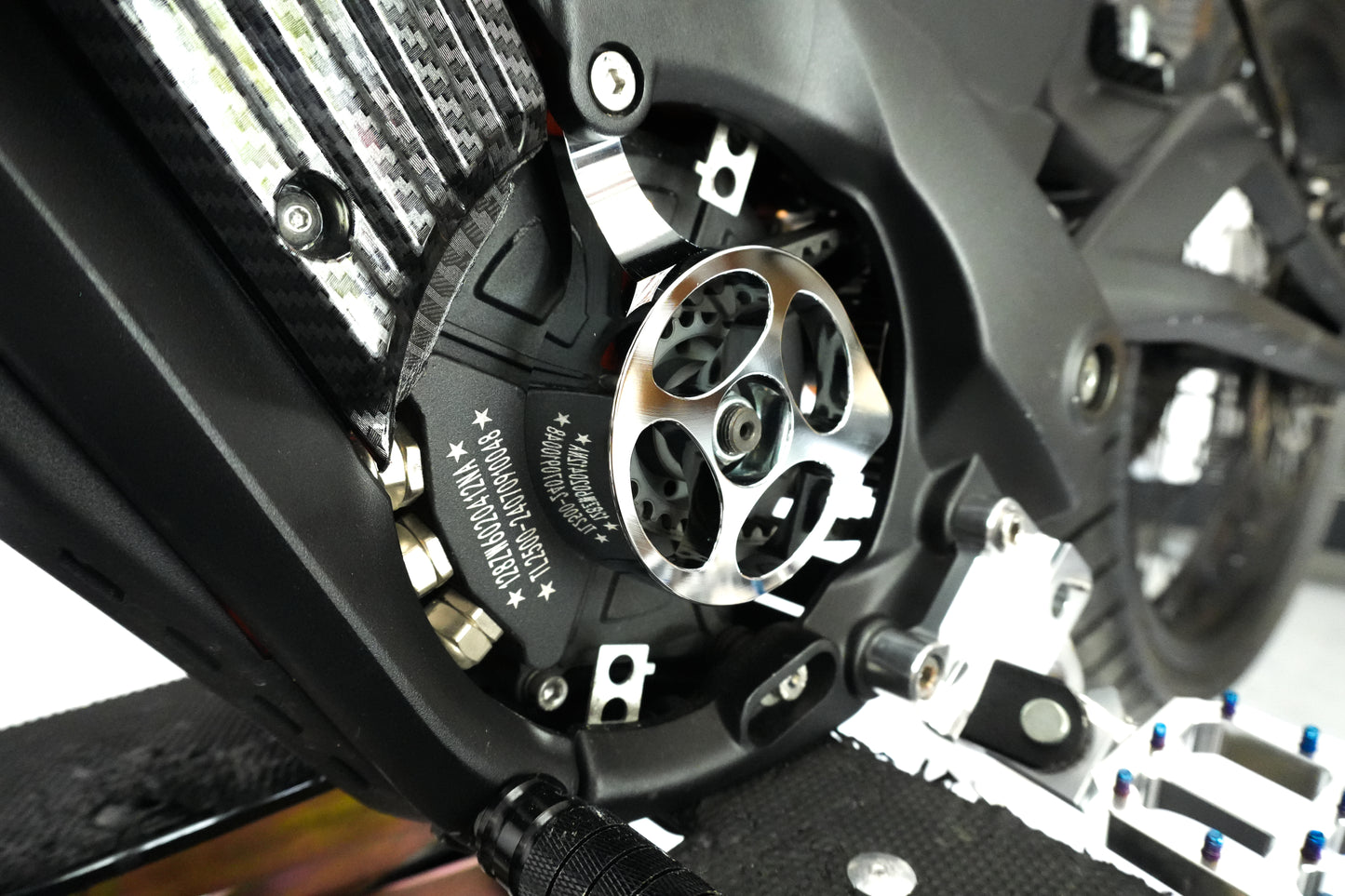 XXX METAL motor cover V1